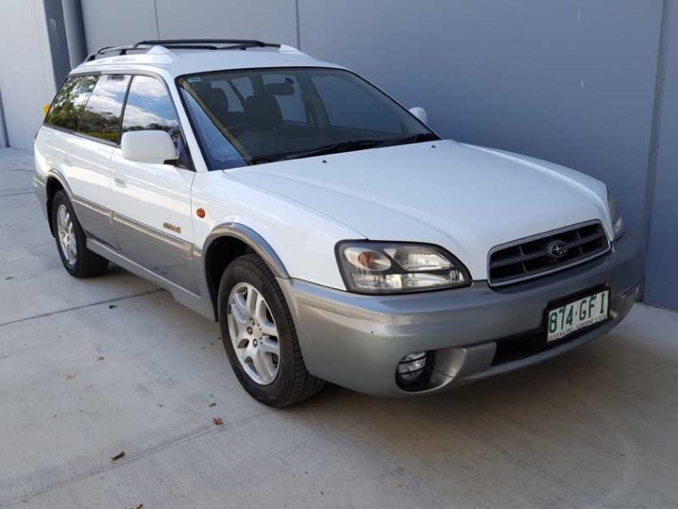 Subaru outback 2001 седан