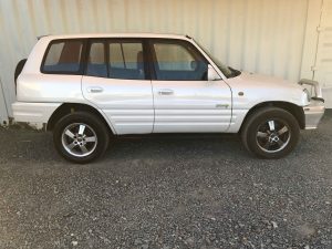 Cheap-Car-Toyota-Rav4-1999-for-sale-9