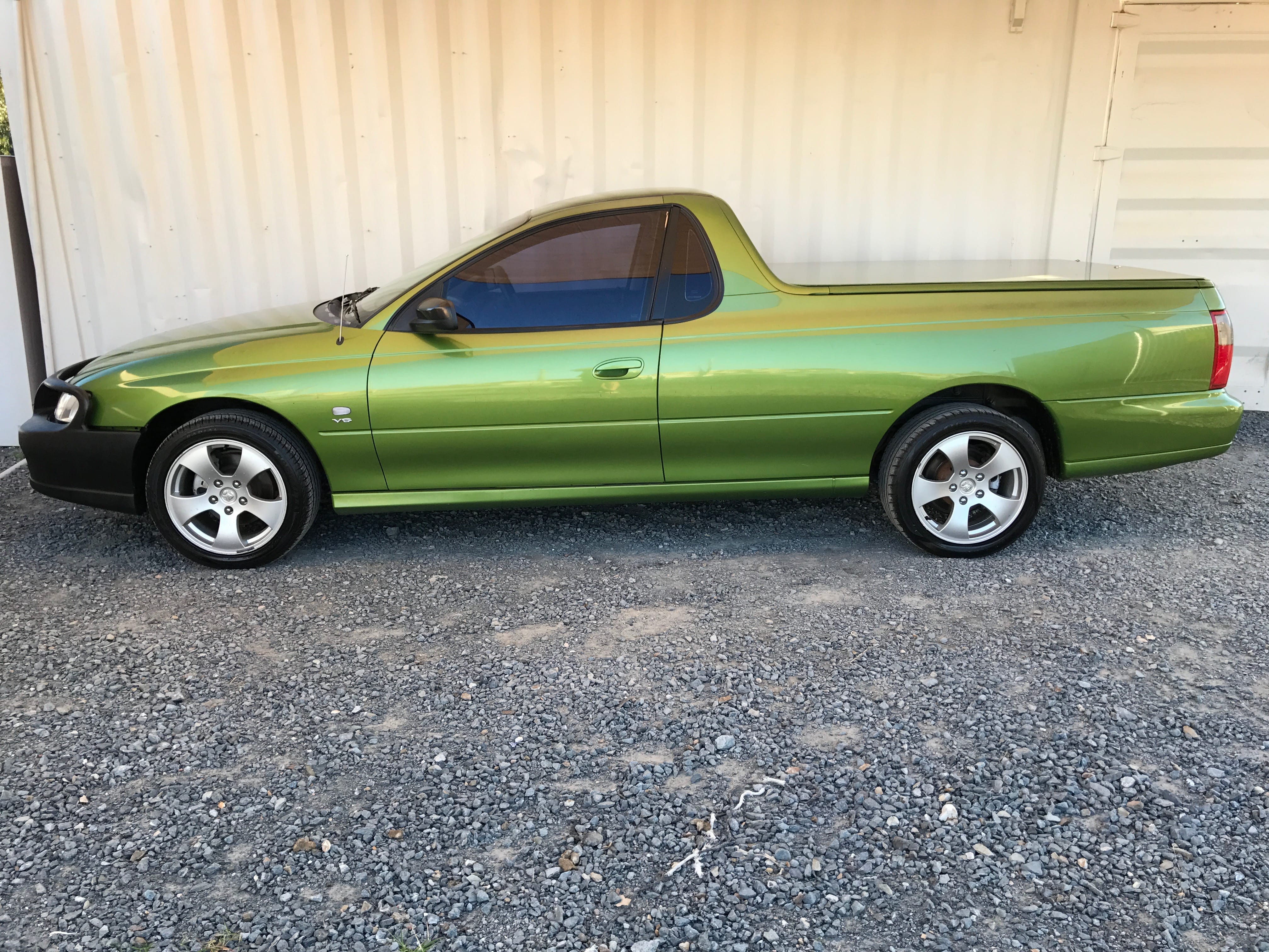 Holden Commodore Ute VY 2003 Green  4-min