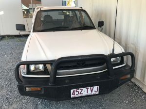 cheap-cars-2004-toyota-hilux-dual-cab-white-for-sale-2
