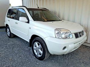 Nissan Xtrail 2005 White-1