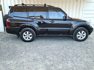 Mitsubishi Pajero Exceed 2005 Black