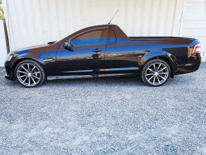 SV6 Holden Commodore Ute 2008 Black