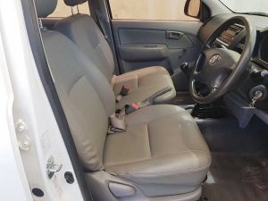 Toyota Hilux 6 Seat Dual Cab 2009 White