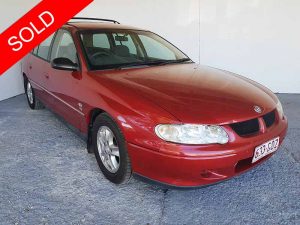 Automatic Holden Commodore Wagon 2001 Red